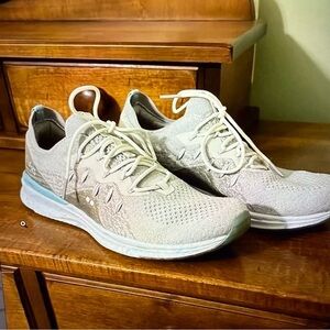Ryka Light Gray Sneakers women’s size 8 running shoes